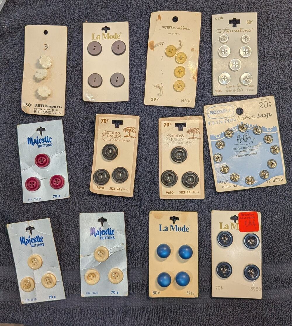 NOS Vintage Button Lot 12pc La Mode Streamline Majestic Floral Wood Whimsigoth